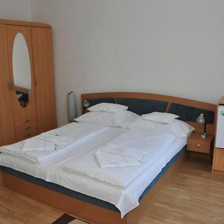 Silent Apartmanhaz Harkany Exterior photo