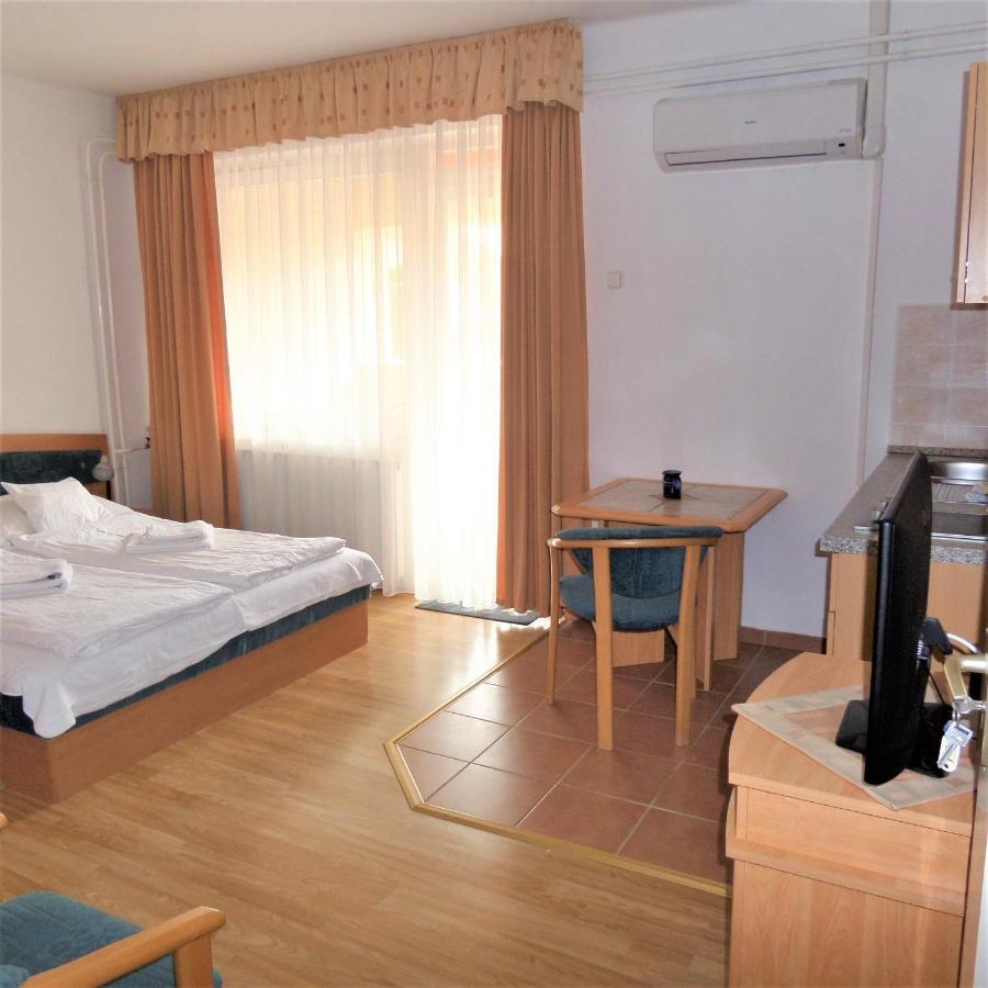 Silent Apartmanhaz Harkany Exterior photo